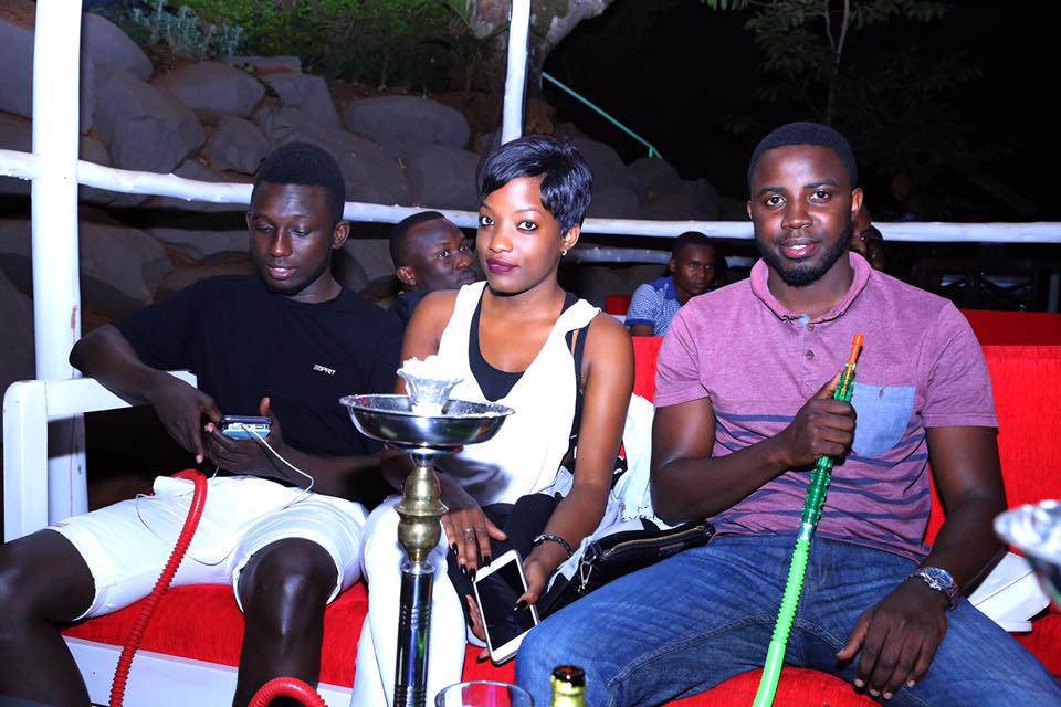 Fame Lounge and Restaurant Kololo Kampala Uganda, Good food in Kampala, Food, Beer and Drinks,  Top Bars, Top Restaurant, Lounge, Top Bar and Lounge, Food, Beer, Wine, Spirits, Cocktail bar, Amazing beer prices, Cheap Beers, Great Venues to Drink after work , Gins and local beers,  grilled food and wood-fired pizzas, Kampala Corporate Night Out and hanging venue, Chilling with friends and mates, Date night, Eating and Drinking, Private parties, Drinking and Dancing, Cocktail Bar, Lounge Bar, Party Bar,  Kampala Pub, Lively DJ nights,  Lively Music, Great Beer Drink Out, Tasteful Delicious food in Kampala, Amazing Drinking Joint in Kampala Uganda, Ugabox